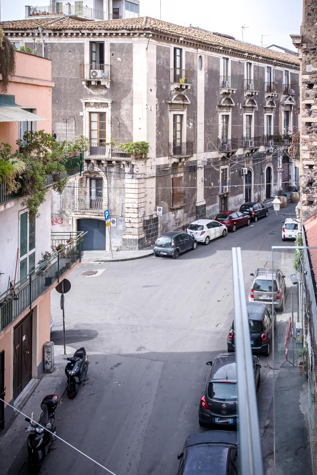Al Piccolo Bastione Appartement Catánia Buitenkant foto